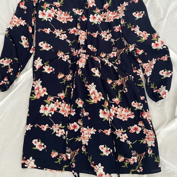 Floral Long Sleeve Dress - Picture 3 of 3